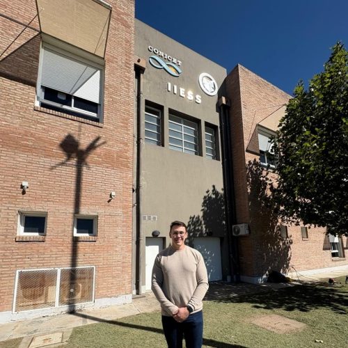 Premio a una Tesis en Cooperación e Integración Regional